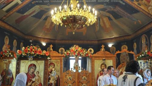 Biserica împodobită